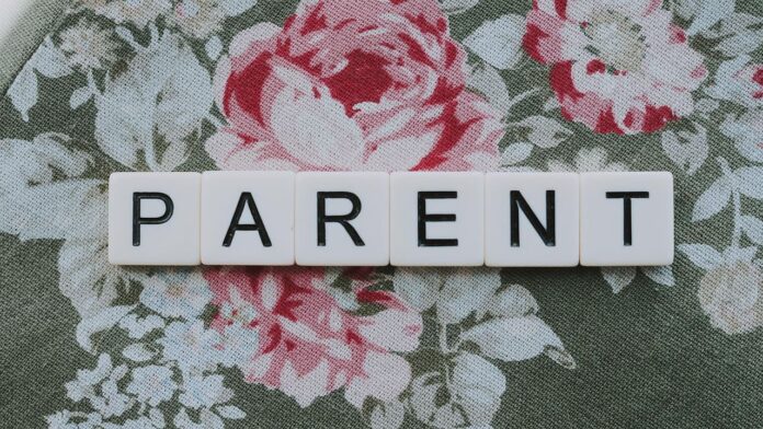 Quelles sont les origines des parents de Régine Delfour?
