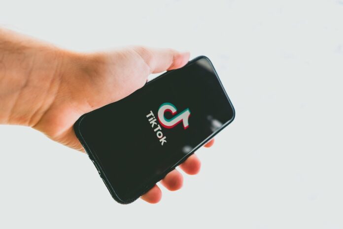 Moi je m'appelle Mathias: Comprendre ce mème Tiktok