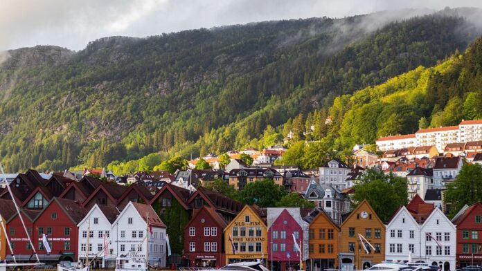 Pourquoi les maisons sont rouges en Norvège?
